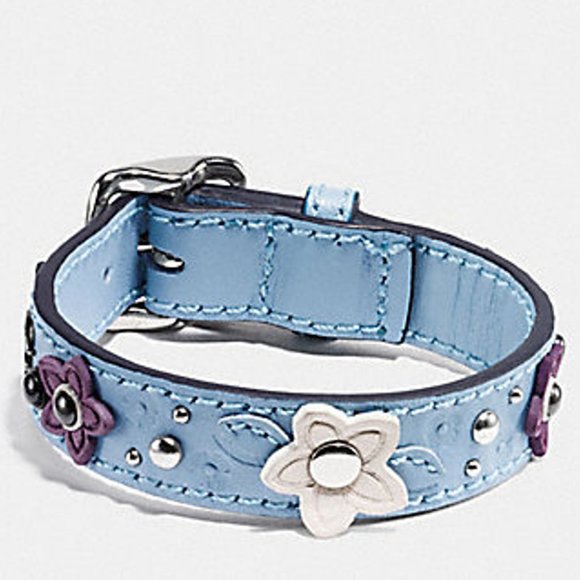 Coach NWT Blue Floral Applique Leather Bracelet 59081 - Picture 2 of 9
